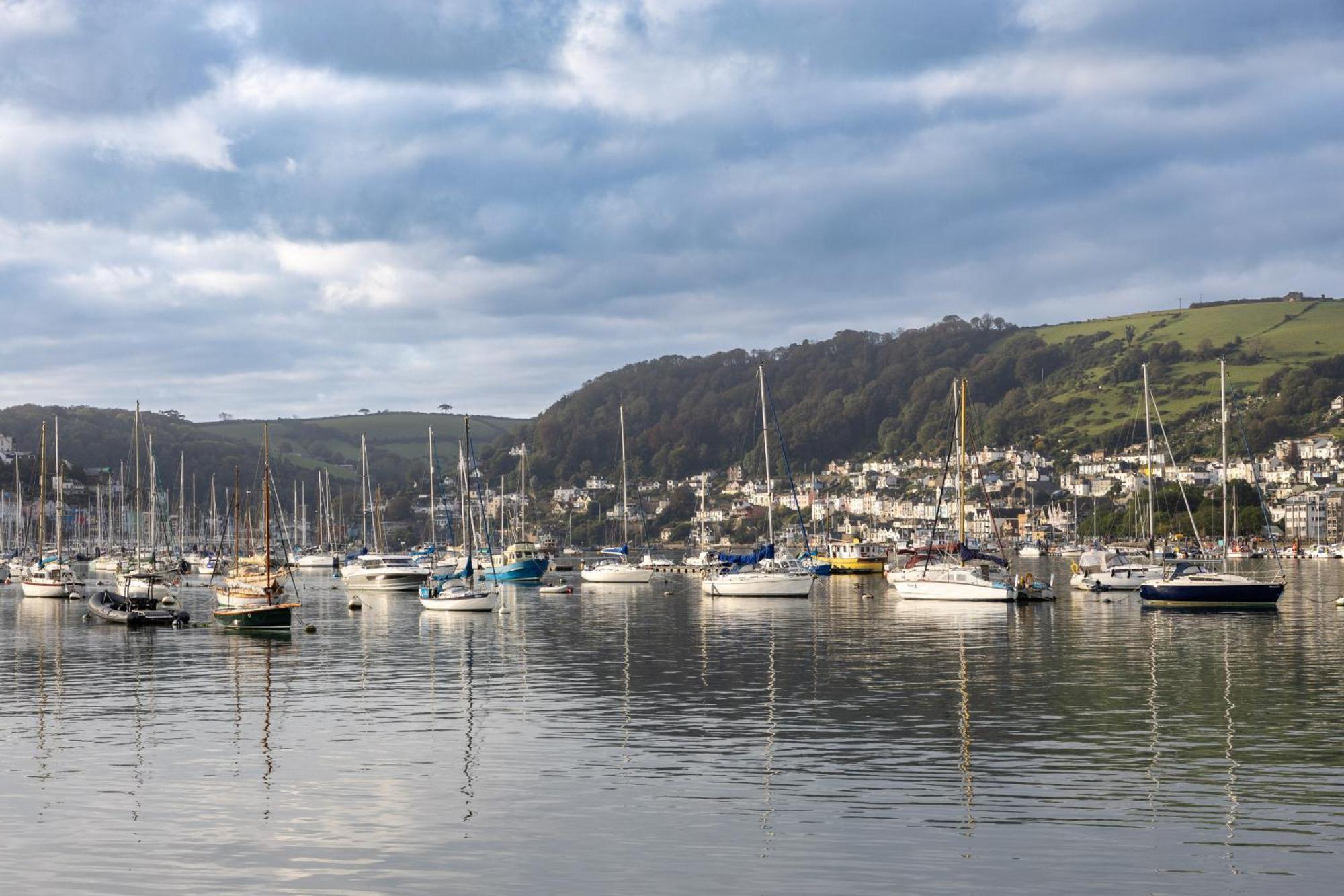 Dart Marina - Luxury Apartment On Marina Dartmouth Bagian luar foto